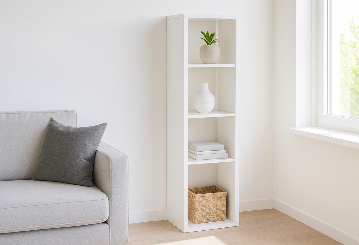 Απεικονίζεται η βιβλιοθήκη σε ένα σαλόνι.